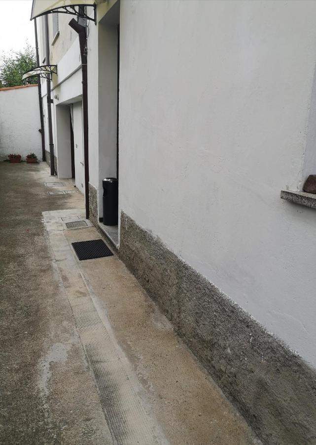 Bilocale Francesca Apartment Erba Exterior foto